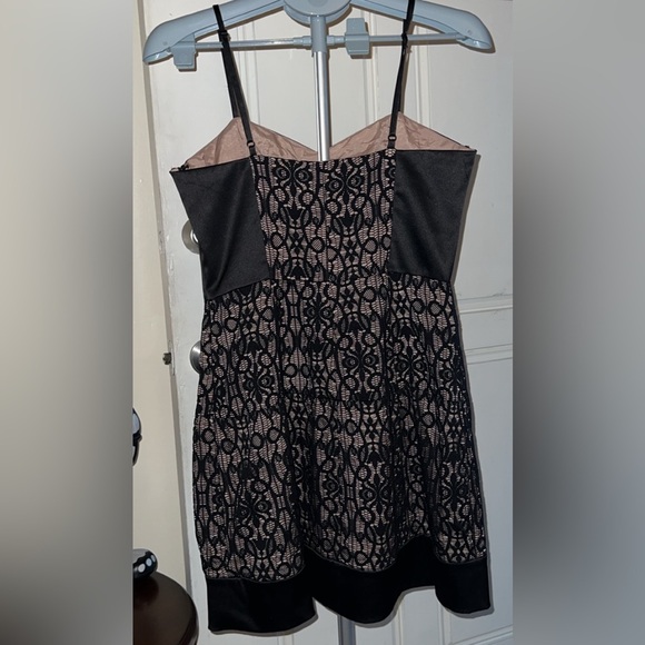 Laundry by Design- Women's Sleeveless Lace Mini Dress Black - Picture 3 of 8